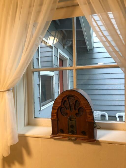Coastal Cabin - Downtown Historical Log Home Anchorage Exterior foto